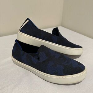 Rothy’s Women’s The Original Slip-On Sneaker Navy Camo Size 7